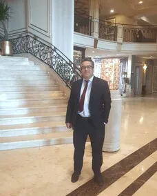 دکتر جواد شوقی