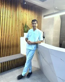 دکتر سینا نقی زاده