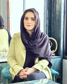دکتر نیلوفر عزیزی