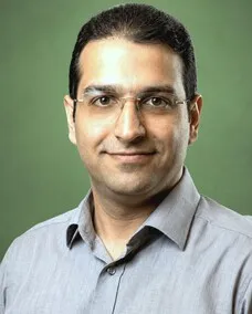 دکتر محمد موحدی نیا