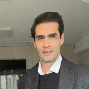 دکتر رامین علوی نژاد