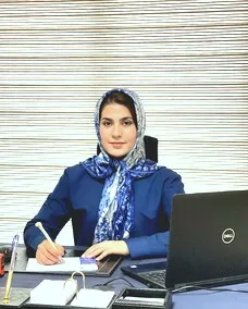 دکتر منا کدخدایی